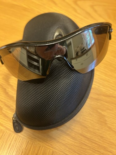 Oakley black sunglasses with - black,