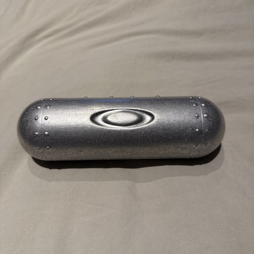 Oakley torpedo metal vault - oakley,