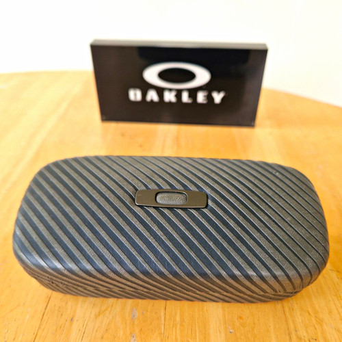 Oakley sunglasses hard case - oakley,