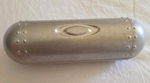 Oakley torpedo metal vault - metal,