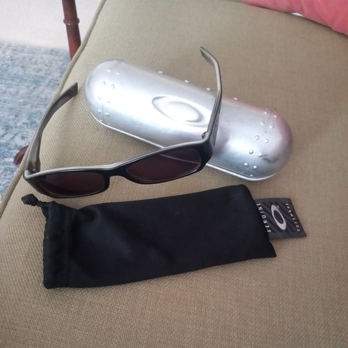 Vintage oakley metal aluminum - oakley,