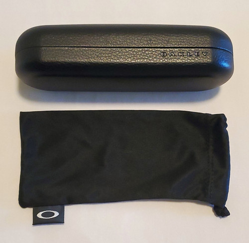 Oakley black hard plastic - plastic, case
