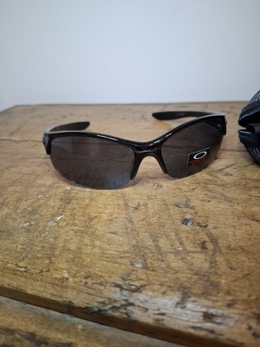 Oakley sunglasses black made - sunglasses,